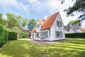 Exterior - Villa De Mus-villa w/ enclosed garden for 9 guests (Nieuwpoort)