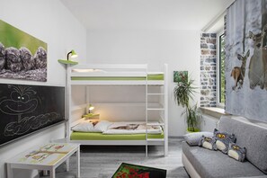 2 chambres, Wi-Fi gratuit, draps fournis