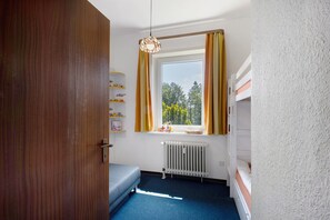 2 habitaciones, wifi gratis y ropa de cama 