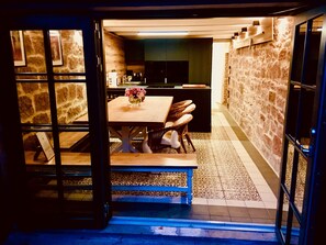 Dining - Holiday Home 'Gästehaus Altes Forstamt Sinntal' with Mountain View, Terrace and Wi-Fi (Sinntal)