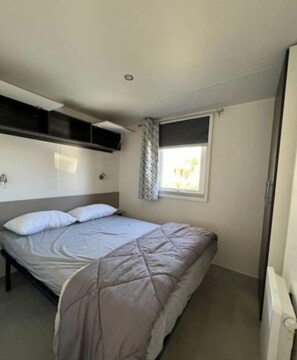 2 室のベッドルーム