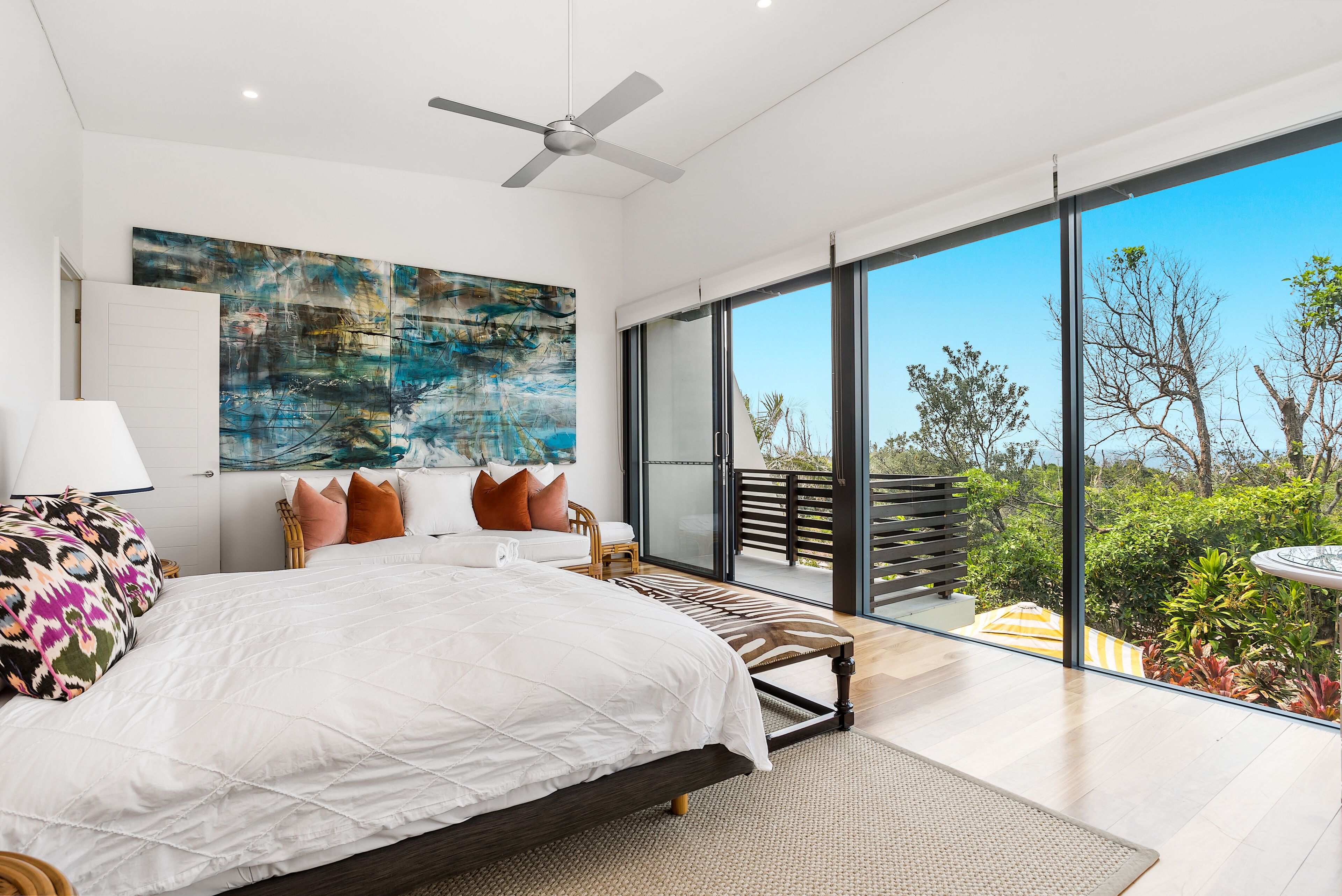 The Kiah - Belongil Beach Luxury Villa