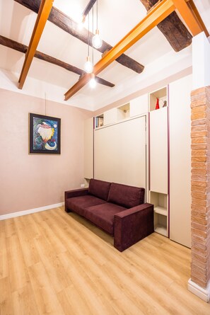Apartment - Toledo Warm Renovated Studio (Naples)