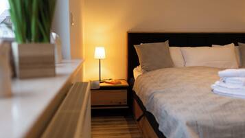 2 Schlafzimmer, Bügeleisen/Bügelbrett, kostenloses WLAN, Bettwäsche