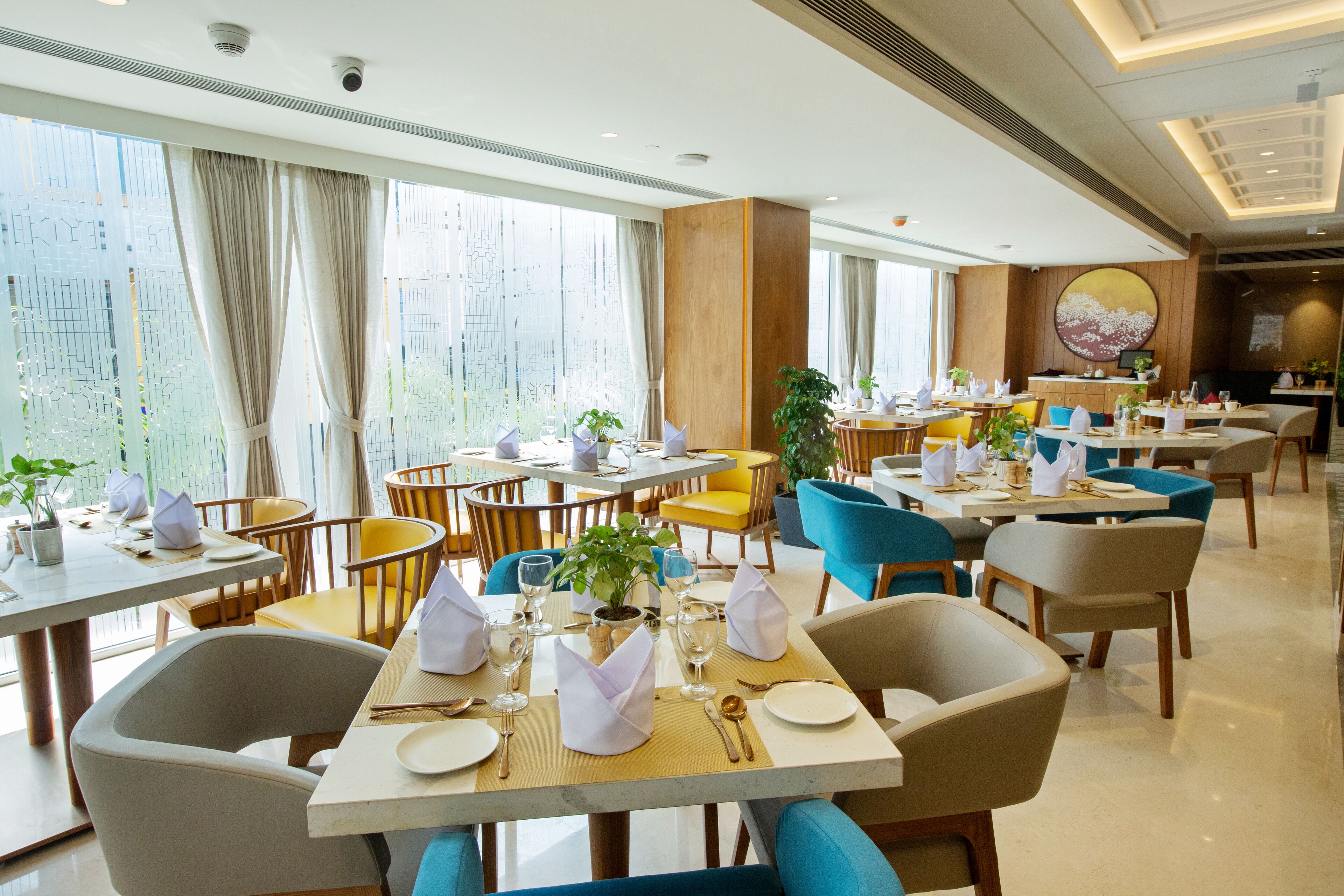 2 Restaurants, Frühstück, Mittagessen, Abendessen, Gegrilltes