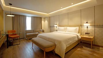 Egyptian cotton sheets, premium bedding, Select Comfort beds, minibar