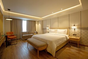 Club Double or Twin Room, City View