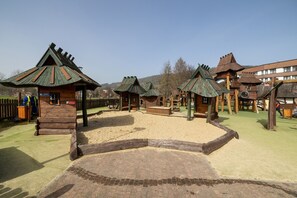 Ngoại thất