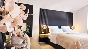 2 Schlafzimmer, Reisekinderbett, WLAN, Bettwäsche