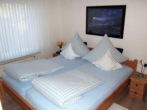 2 dormitoris, un bressol de viatge i wifi gratuïta 