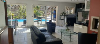 Au Bord du Lac - Villa Piscine - 8 Pers - 4 ch