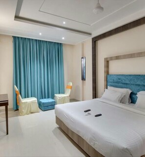1 bedroom, free WiFi, bed sheets