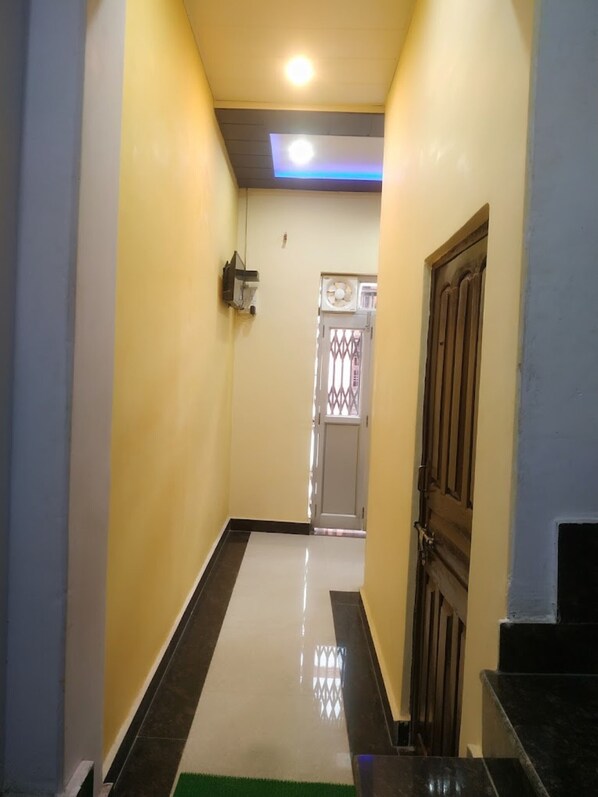 Exterior - Shri Balaji Guest House Varanasi (Varanasi)