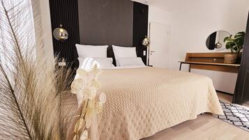 2 bedrooms, travel cot, WiFi, bed sheets