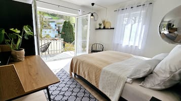 2 多间卧室、旅行婴儿床、WiFi、床单