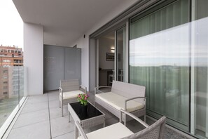 Panoramic Apartment | Terrace/patio - notaMi - Terminal Tower - S. Cristoforo  (Milan)