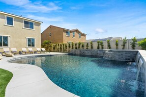 Pool - Barefoot Paradise - Step into a world of perfection, relaxation and fun! (Coachella)