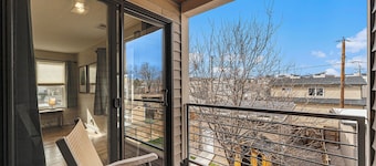 Sloan's Lake Loft | Hot tub & Rooftop Patio