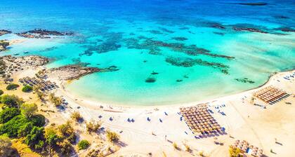 Kalisti Estate: 6-Bedroom / 500m to Beach/ Private Pool / Playground / BBQ Area