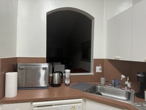 Private kitchen - Cozy 1/1Apartment (Hollywood)