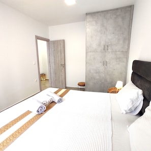 Apartment | 2 Schlafzimmer, Bügeleisen/Bügelbrett, kostenloses WLAN