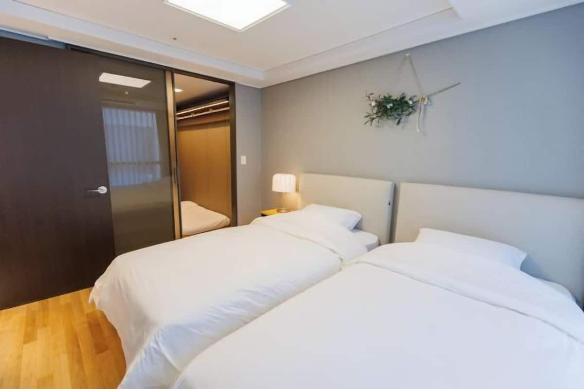 2 bedrooms, soundproofing, free WiFi