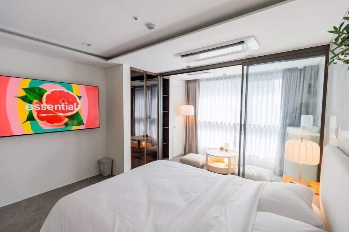 2 bedrooms, soundproofing, free WiFi