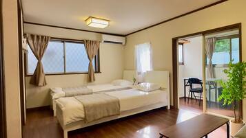 1 bedroom, desk, WiFi, bed sheets