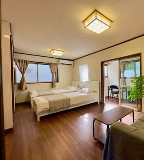 1 bedroom, desk, WiFi, bed sheets