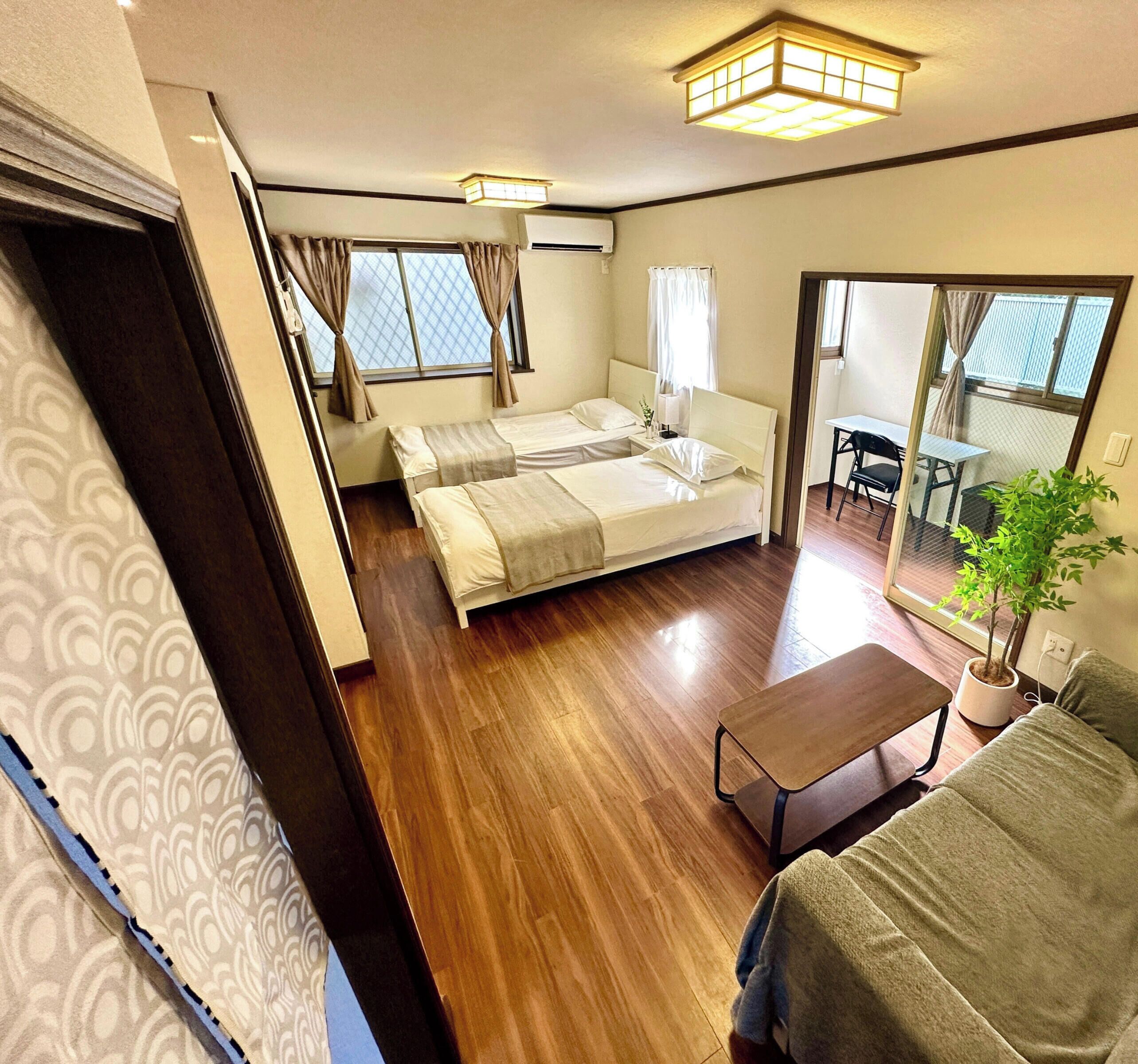 1 bedroom, desk, WiFi, bed sheets