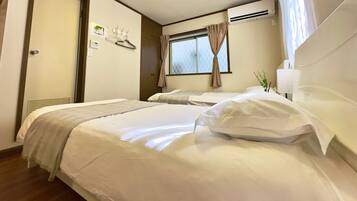 1 bedroom, desk, WiFi, bed sheets