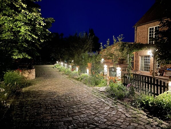 Property grounds - Neue Wohnung im Spargeldorf Schäpe mit Großem Südwest Sonnenbalkon (Beelitz)