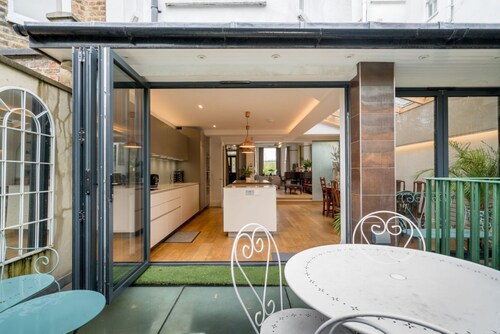 Stunning house close to Notting Hill