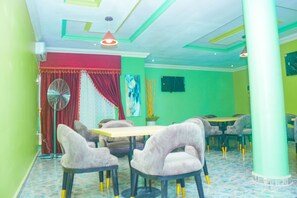 Essbereich im Zimmer