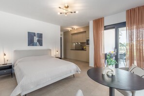 1 bedroom, WiFi, bed sheets