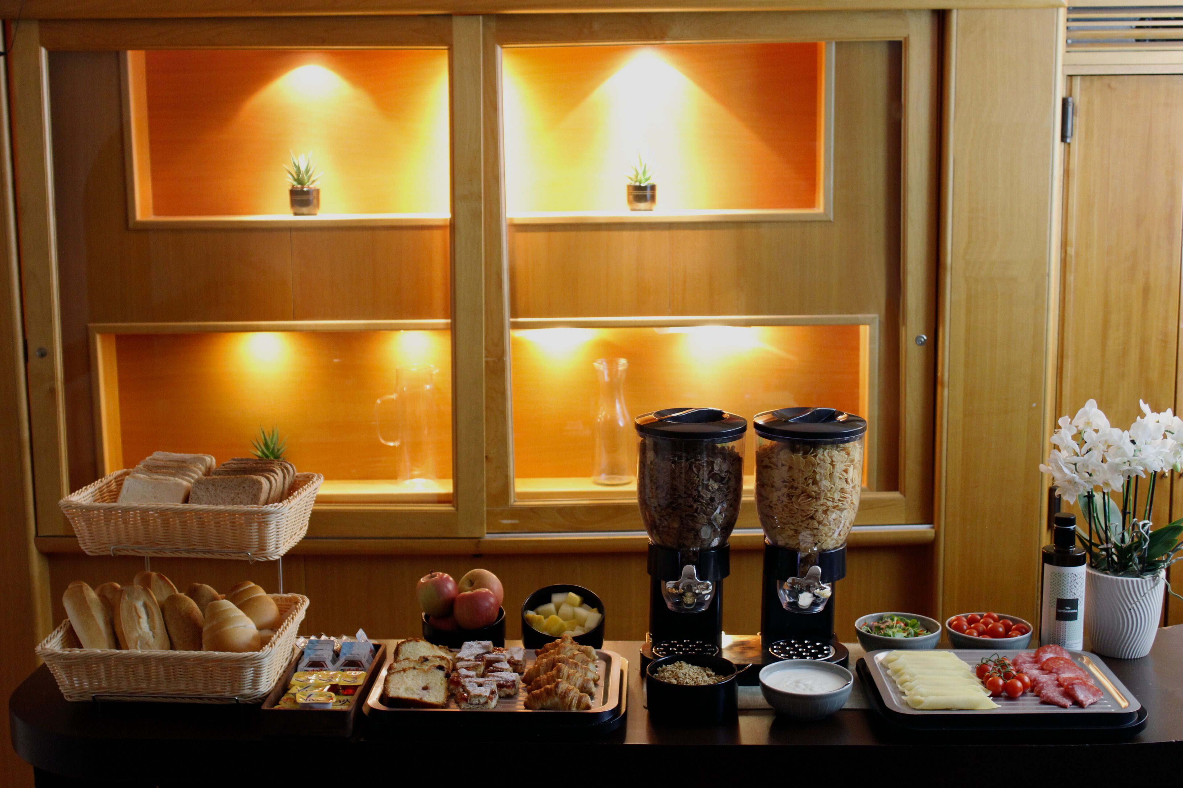 Daily buffet breakfast (EUR 14 per person)