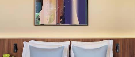 Medium Room with Terrace | Premium bedding, laptop workspace, free WiFi, bed sheets