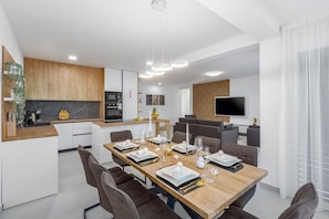 Dining - Luxury Apartment Matic II with Shared Pool and Terrace Nr.1 (Funtana)