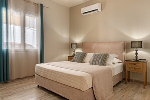 2 bedrooms, iron/ironing board, free WiFi, bed sheets - Amabilis City Junior Apartment (Argostolion)
