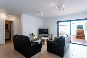 Smart TV, videogames, livros