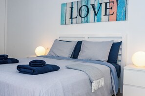 5 quartos, cofres nos quartos, ferros/tábuas de passar roupa