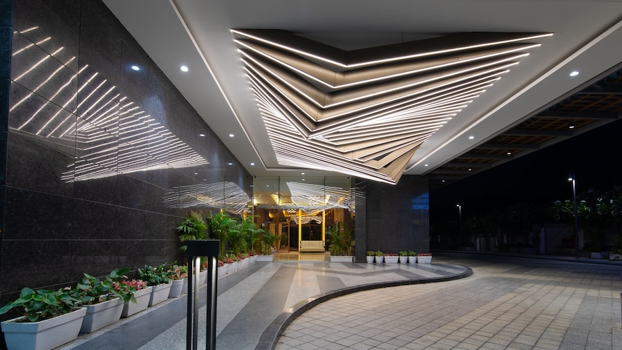 Hometel Alambagh Lucknow