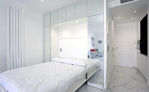 1 bedroom, iron/ironing board, Internet, bed sheets