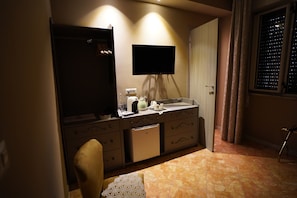 Junior Room