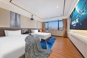 Habitación Signature con 2 camas individuales | Ropa de cama de alta calidad, edredones de plumas, decoración individual