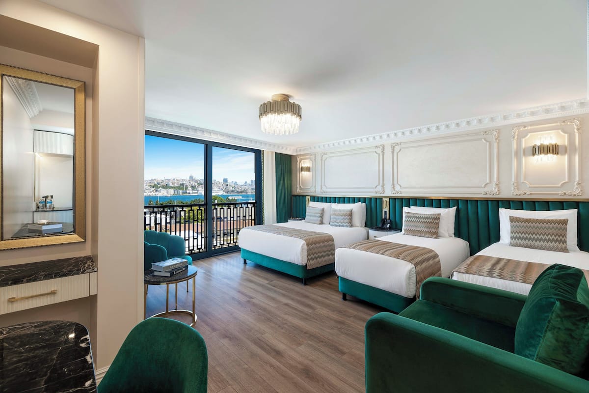 Family Room, 1 Bedroom, Sea View | Premium bedding, minibar, in-room safe, desk