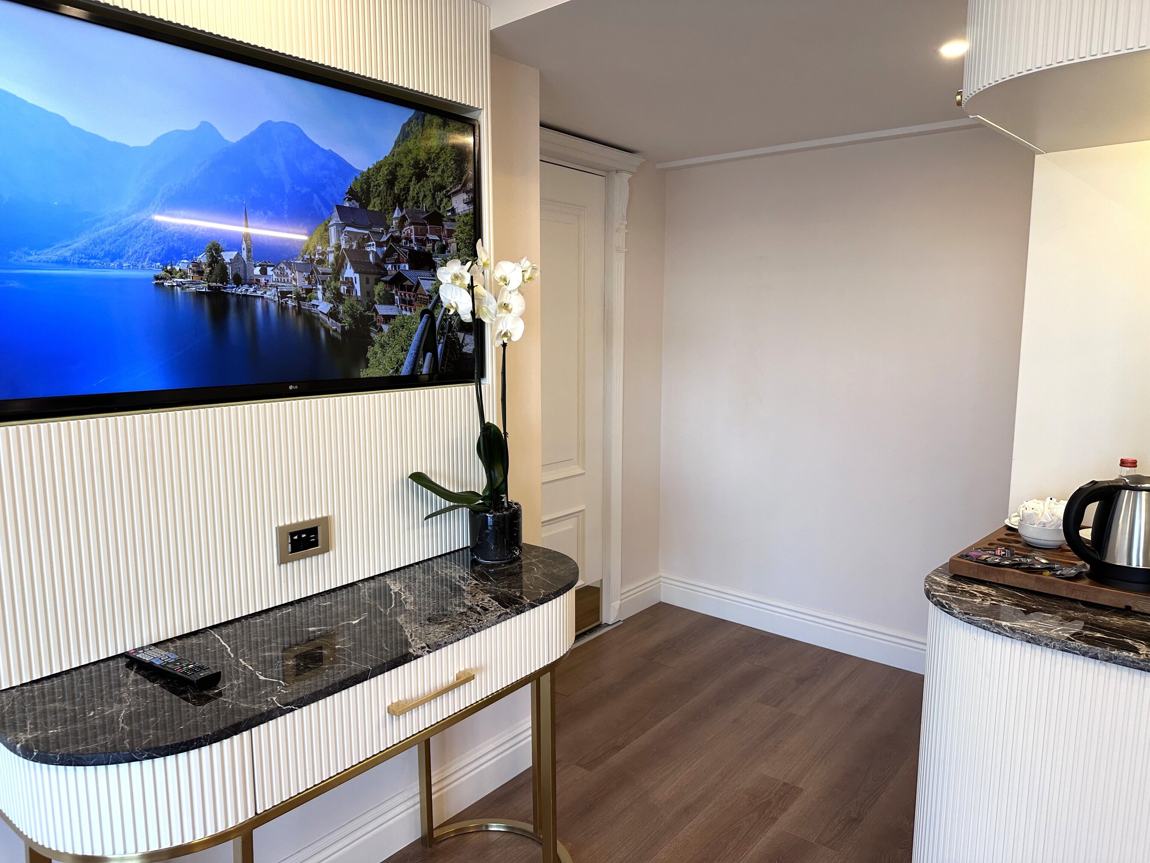 Photo - Golden Horn Hotel