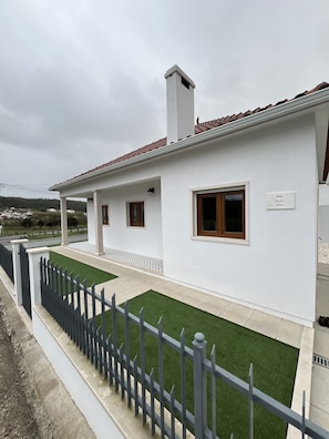 Exterior - Casa Santa Rita Coz- 7Km de Alcobaça (Coz)