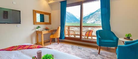 Executive Room | Soundproofing, iron/ironing board, free WiFi