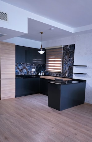 Ropa de cama de alta calidad, minibar y cortinas blackout 